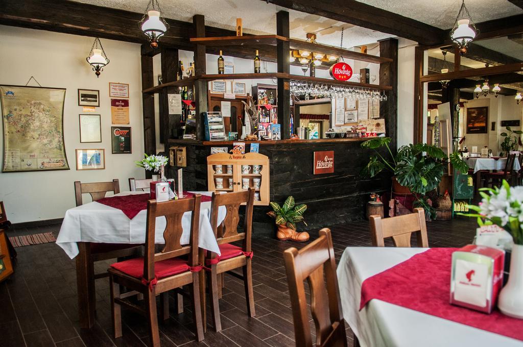 Hovirag Panzio Hotel Borzont Eksteriør billede