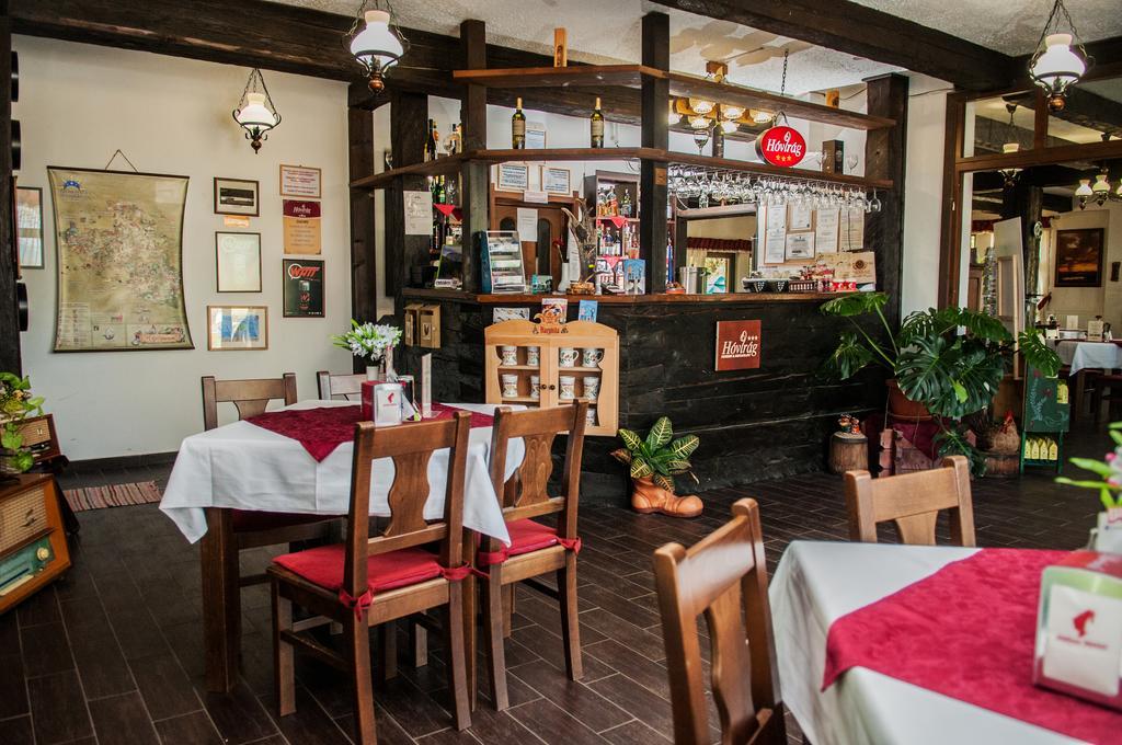 Hovirag Panzio Hotel Borzont Eksteriør billede
