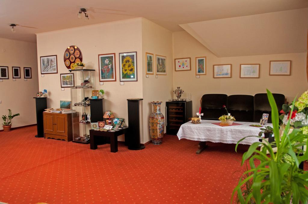 Hovirag Panzio Hotel Borzont Eksteriør billede
