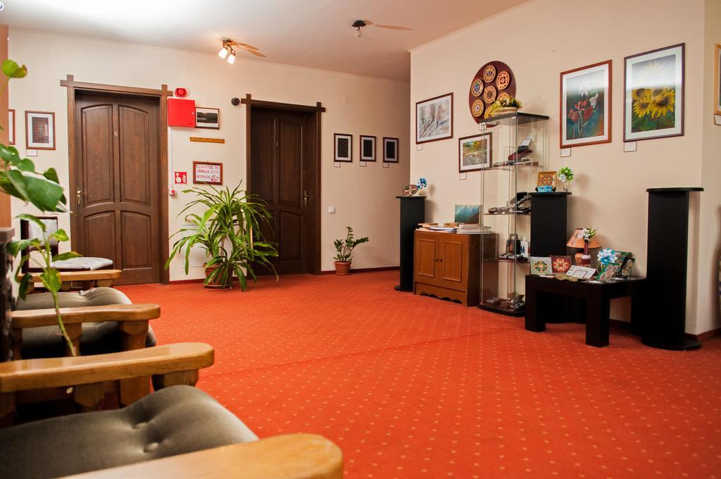 Hovirag Panzio Hotel Borzont Eksteriør billede