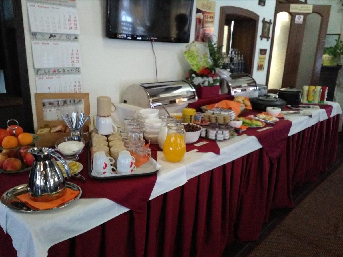 Hovirag Panzio Hotel Borzont Eksteriør billede